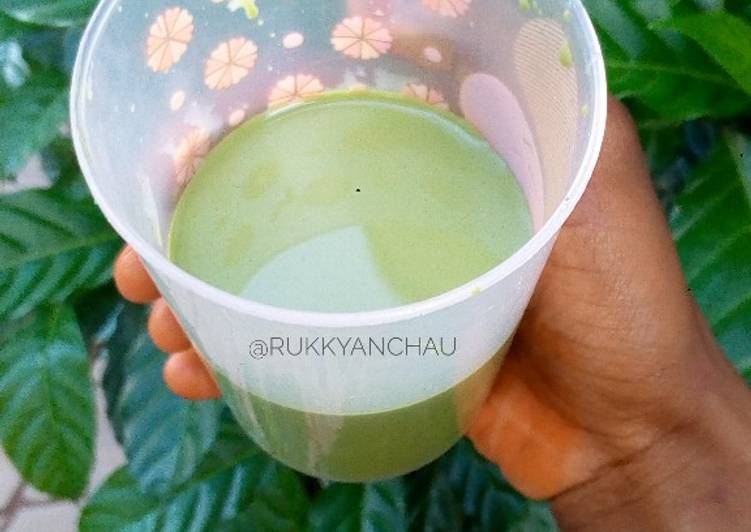 Fluted pumpkin leaves drink (Ugu drink)