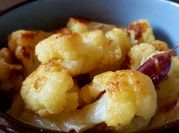Una foto de coliflor con ajos