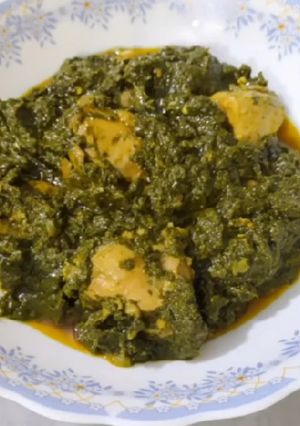 A picture of Degi Chicken Palak.