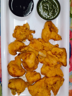 गोभी के पकौड़े (gobi ke pakode recipe in Hindi) रेसिपी मुख्य फोटो
