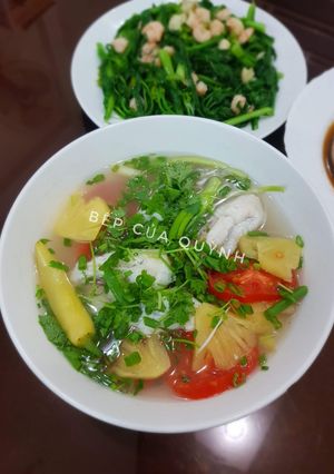 Hình của món Canh cá khoai nấu thơm cà.