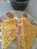 Pan de avena en microondas con ensalada de atún