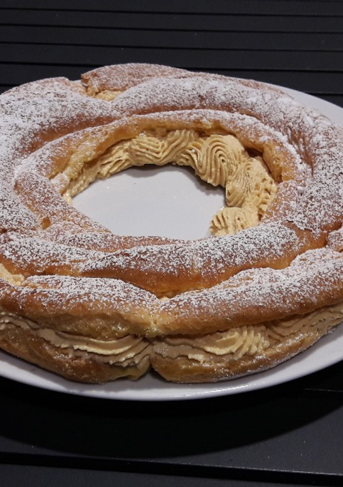 Una foto de Paris Brest