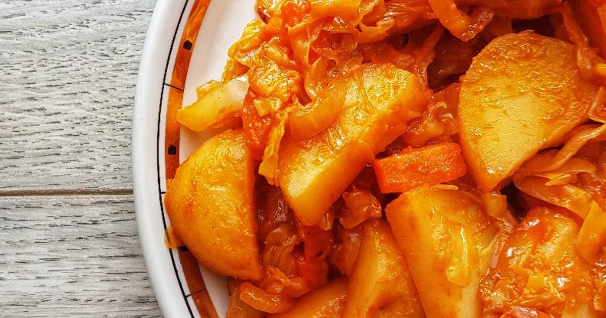 Капуста тушеная большими кусками