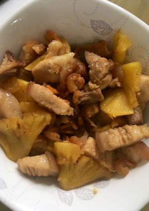 Hình của món Ba chỉ rang dứa.