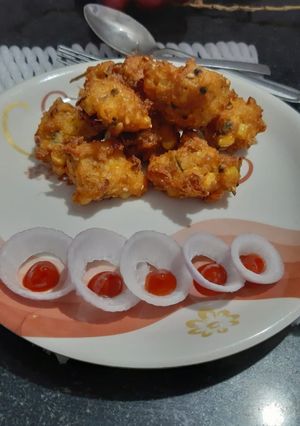 સ્વીટ કોર્ન પકોડા(sweet corn pakoda in Gujarati) રેસીપી મુખ્ય ફોટો