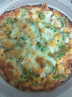 वेज पिज़्ज़ा (Veg Pizza recipe in hindi) रेसिपी मुख्य फोटो