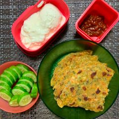 Zucchini Broccoli Paratha A picture of Zucchini Broccoli Paratha.