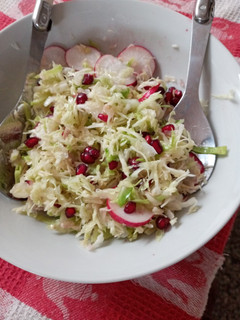 Una foto de Ensalada de repollo verde