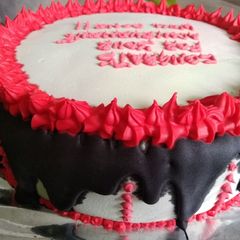 Vanilla drip cake#festivecontestnairobieast#authorsmarathon A picture of Vanilla drip cake#festivecontestnairobieast#authorsmarathon.