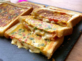 Pocket pizza toast