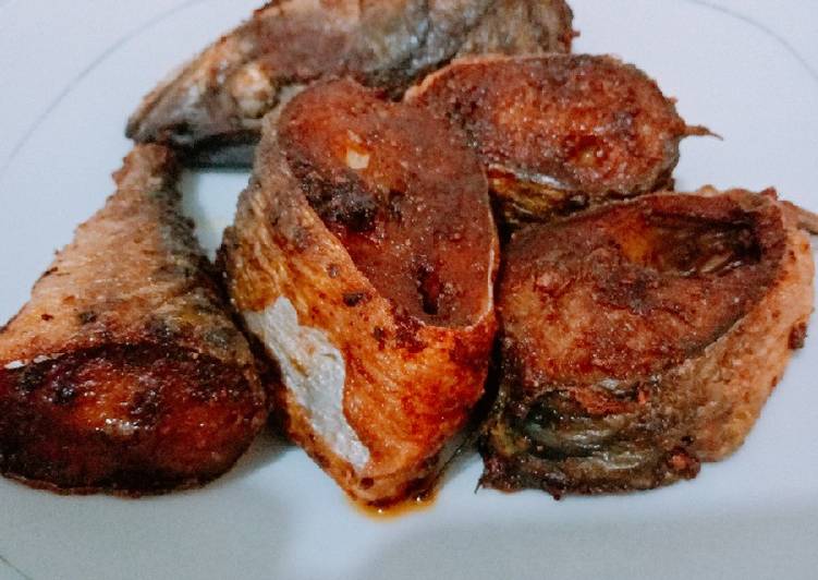 Step-by-Step Guide to Prepare Tasty Delicious Spicy Fried Titus Fish