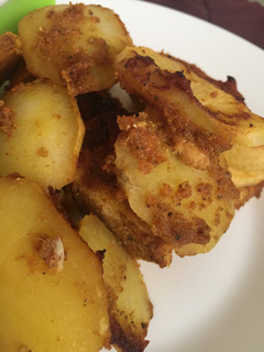 صورة لوصفة دجاج وبطاطا بتتبيلة الطماطم والثوم 😋👌