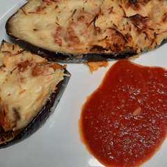Una foto de Berenjenas rellenas carne