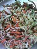 Ensalada de alubias arrocinas, pollo y hortalizas con vinagreta de alcaravea