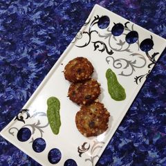 A picture of Potatoes sago tikki.