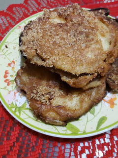 Una foto de Manzanas fritas con canela🍏🍏🍎🍏🍎