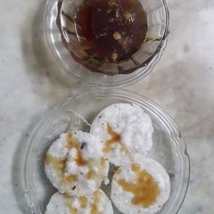A picture of Rava idli.