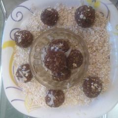 Choco oats laddo A picture of Choco oats laddo.