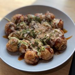 A picture of Takoyaki using plain flour / octopus balls 🐙.