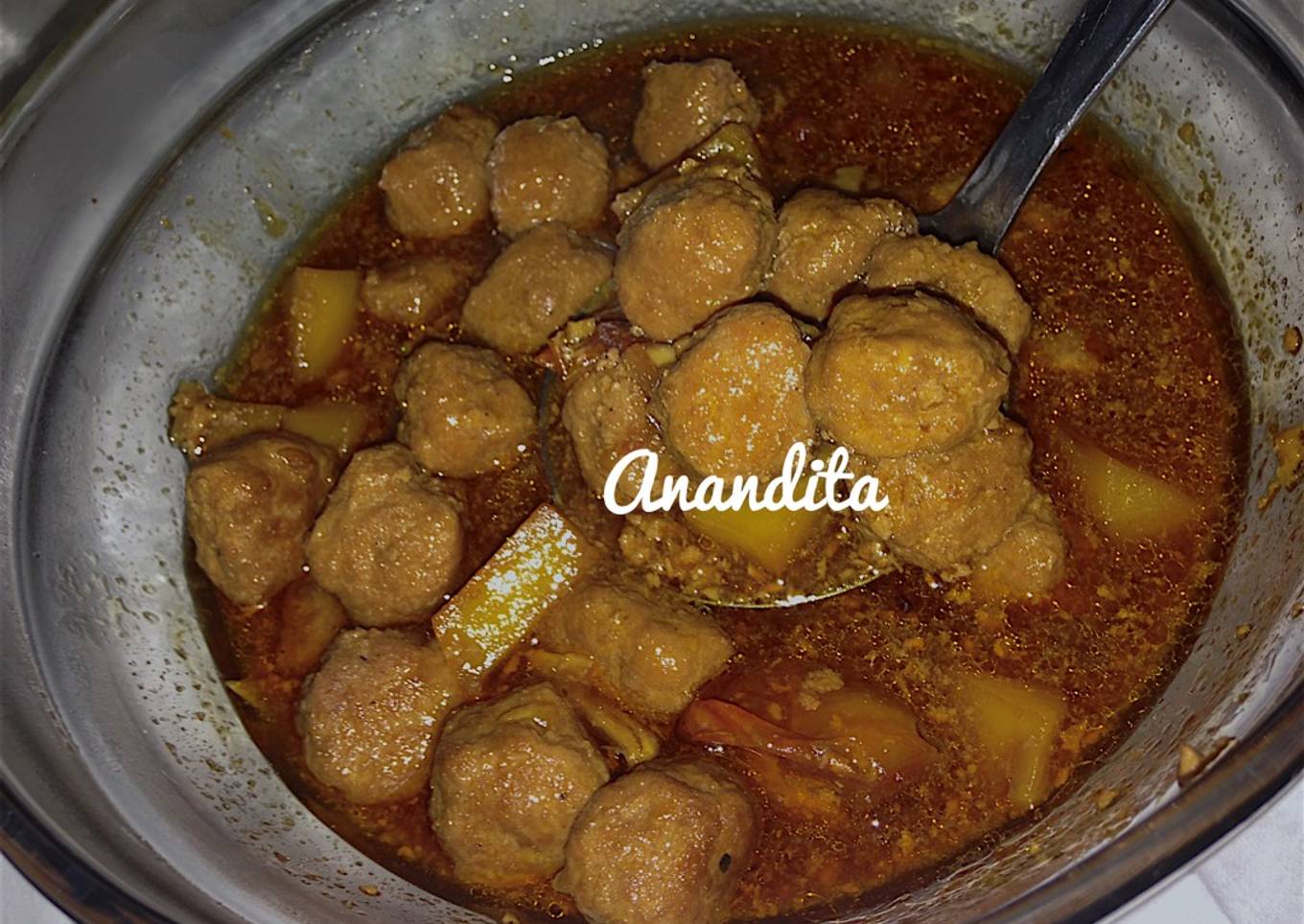 Semur bola daging cincang ala mamah