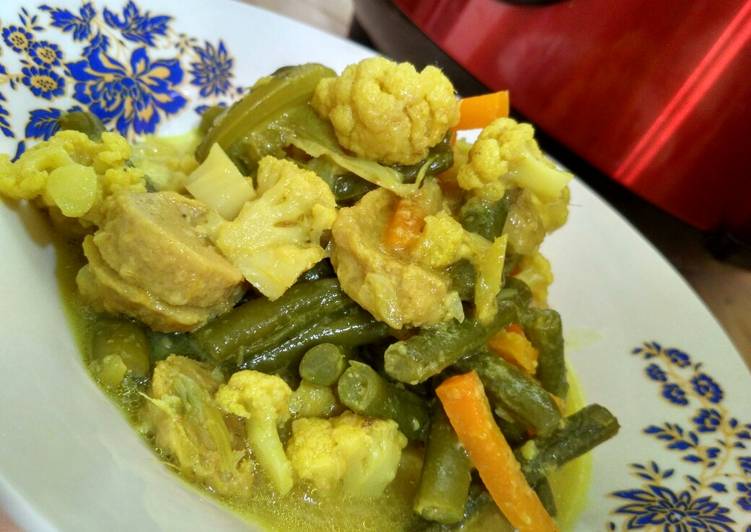 Bahan Menyiapkan Sayur tumis kuah kuning + bakso 😃, Bisa Manjain Lidah