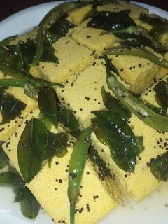 ढोकला (dhokla recipe in hindi) रेसिपी मुख्य फोटो