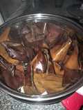 Tum (pepes) ayam suwir bumbu megenep