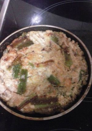 Foto principal de Tortilla de huevas de merluza de palangre con ajos tiernos