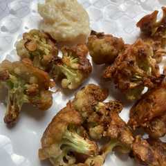 รูปของ Kembang Kol goreng Tepung Saus Mayo Keju