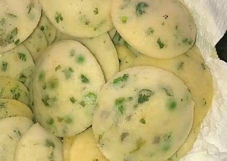 Stuffed idli