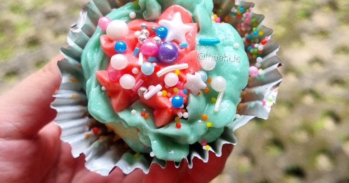 Resep Simple Vanilla Cupcakes Oleh Indah Lie - Cookpad