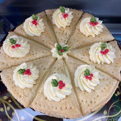 A picture of Puff pastry fresh cream cake.