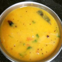 A picture of Gujarati khatti meethi dal.