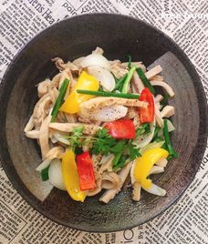 sách bò xào hành