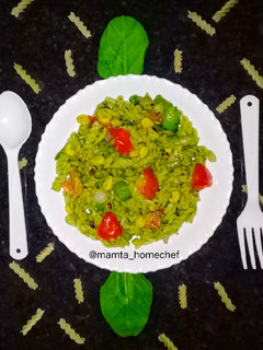 પાલક પાસ્તા ઈન પેસ્તો સોસ (Spinach Pasta in Pesto Sauce) રેસીપી મુખ્ય ફોટો