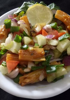 A picture of Pasta veggies salad.