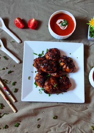 इंडो चाइनीस भूटानी मोमोज (indo chinese bhutani momos recipe in Hindi) रेसिपी मुख्य फोटो