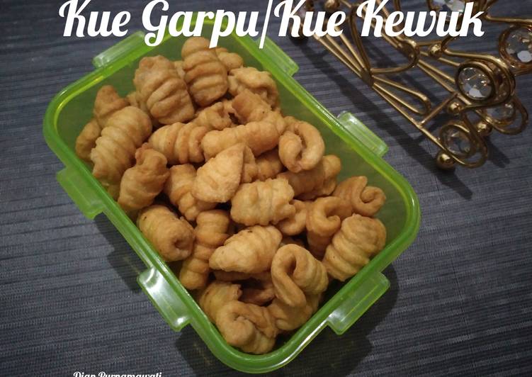 Kue Garpu/Kue Kewuk