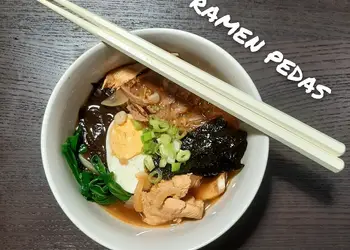 Resep Baru Ramen Pedas (Versi Menu Diet-No Tumis Minyak) Enak Bergizi