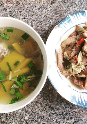 Hình của món Vịt xào xả ớt.