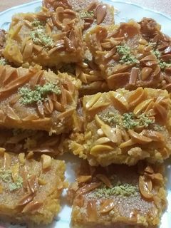 عکسی از دستور شیرینی ملکه بادام