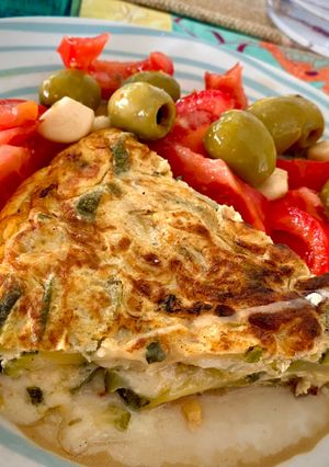 Foto principal de Tortilla de Calabacín rellena de queso Manchego