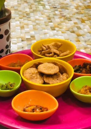A picture of Wheat Flour Mathri.