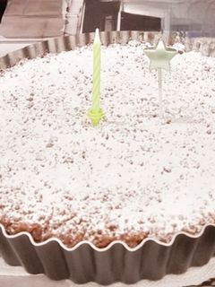 Una foto de Torta de ricota y chocolinas (con toque de dulce de leche😋)