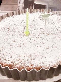 Una foto de Torta de ricota y chocolinas (con toque de dulce de leche😋)