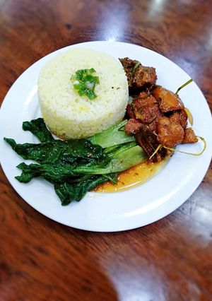 Hình của món Gà kho gừng.
