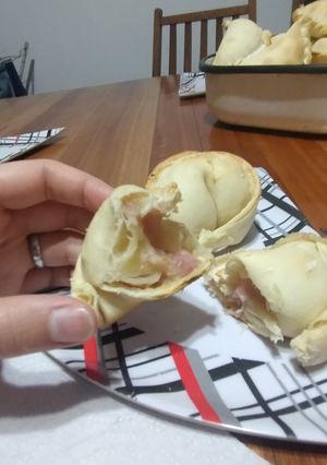 Una foto de Empanadas de jamón, queso y papa