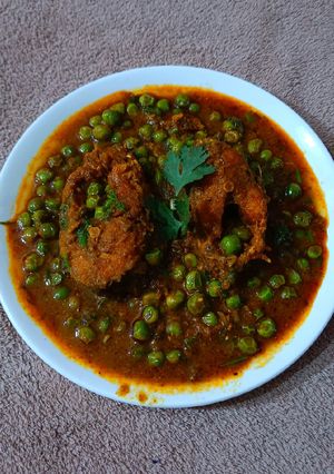 A picture of Matar Wali Fish Curry (Fish Curry with Peas).