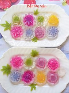 Hình của món Rau câu hoa hồng 2 lớp.